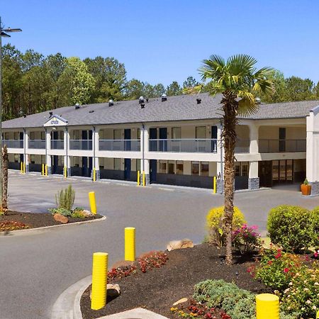 Days Inn By Wyndham Acworth Buitenkant foto