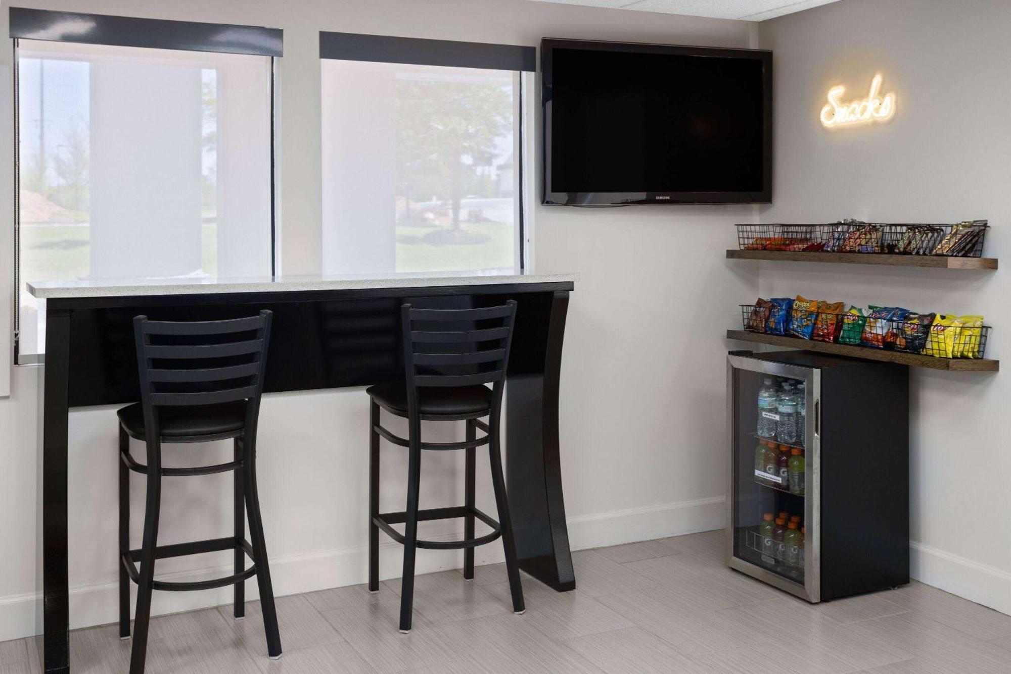 Days Inn By Wyndham Acworth Buitenkant foto